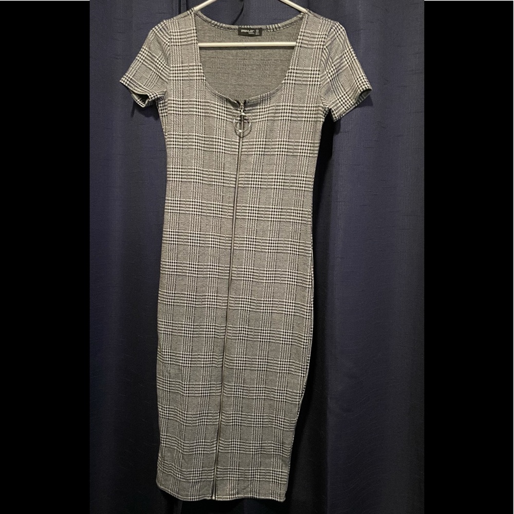 Popular Basics houndstooth sheath dress, lightweight, zipper front, size M